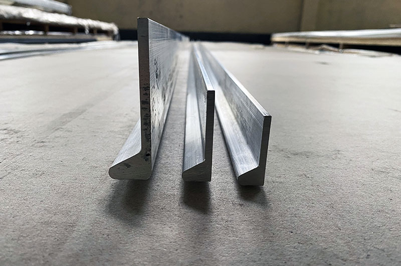 6082 Marine Grade Aluminum Bulb Flat Extrusions